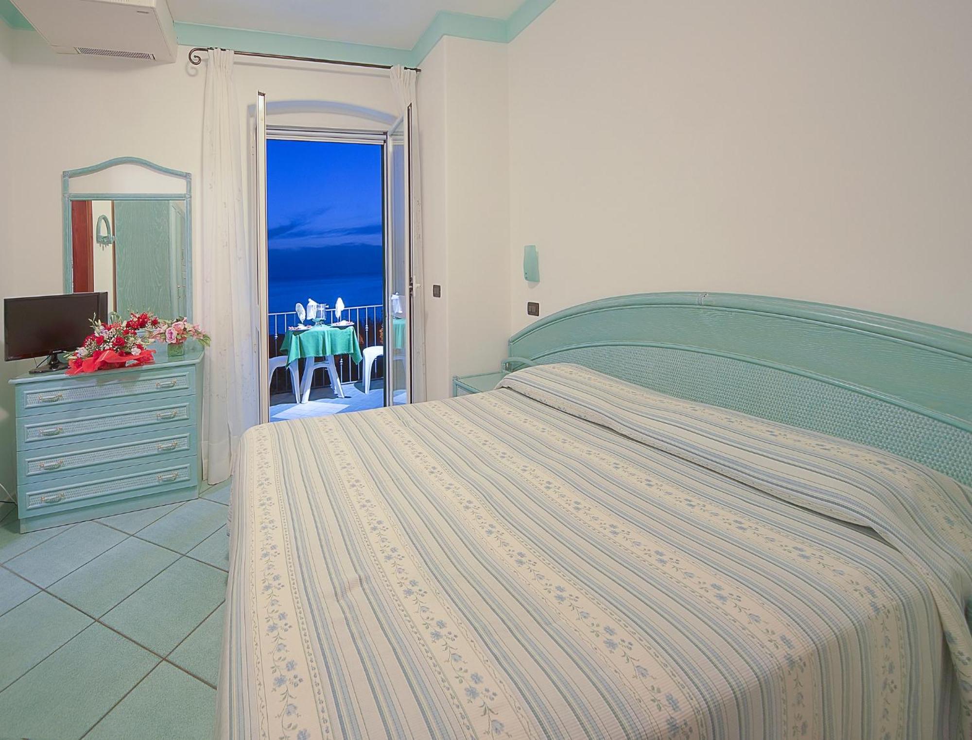 Hotel Casa Del Sole Форио Экстерьер фото